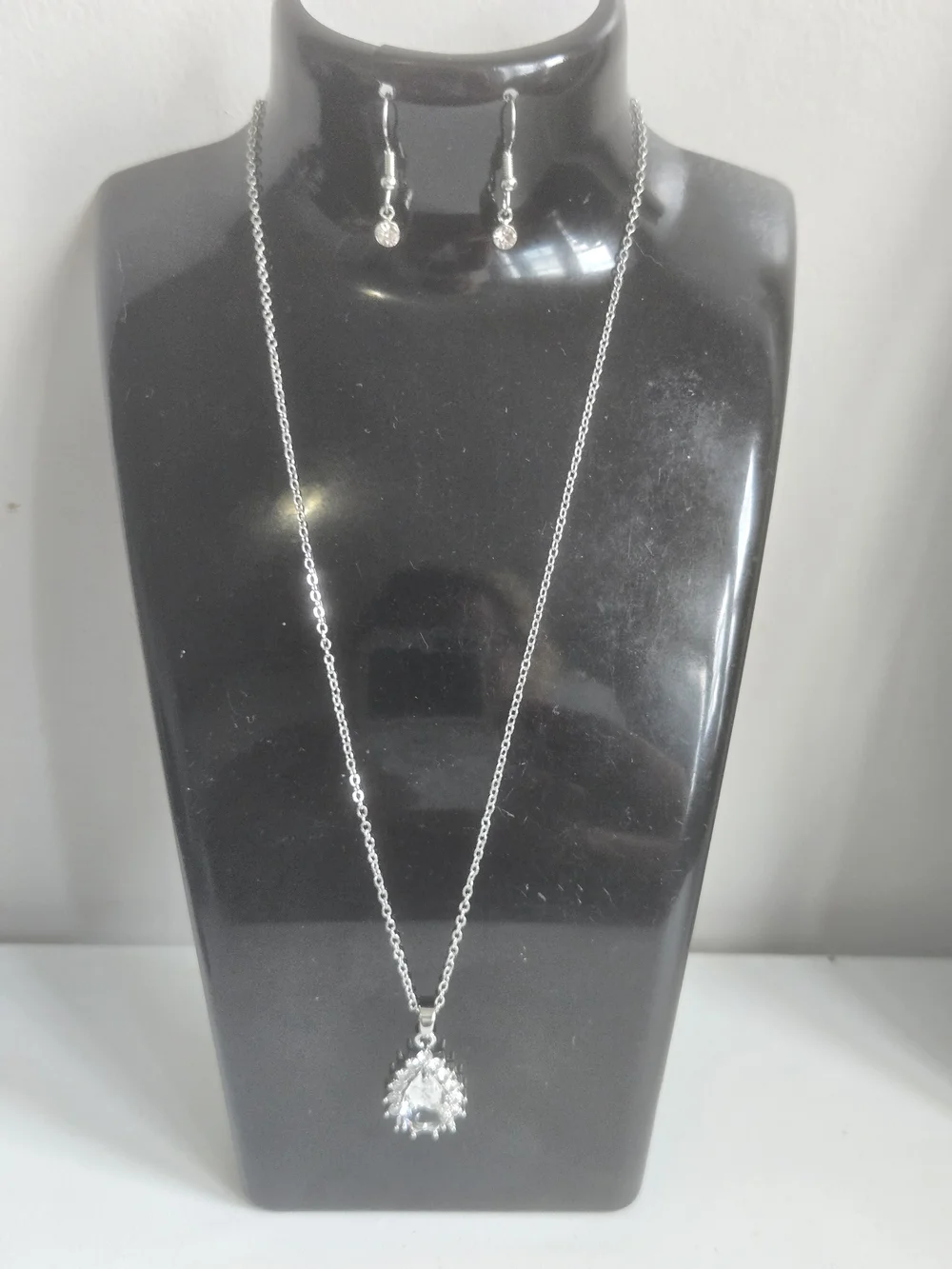 paparazzi Silver Teardrop Crystal Pendant Necklace with Matching Hooks